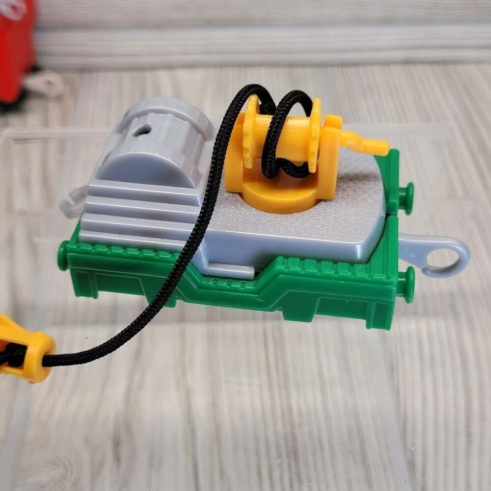 7 pc Fisher-Price Thomas TrackMaster Train Car McColl Farm Crane Cargo Crab‎